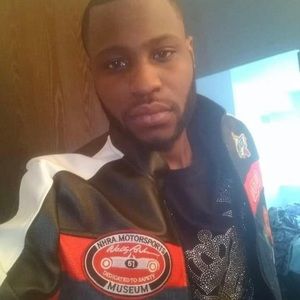 Meet your Posher, Dontez